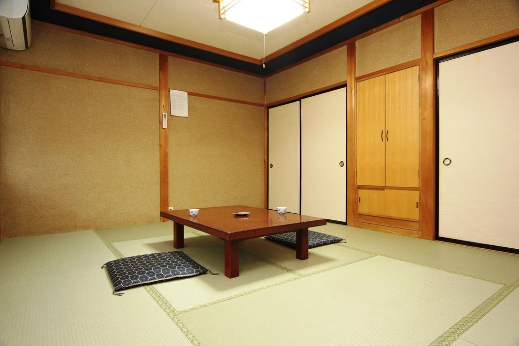 Jinkuro Hotel Takayama  Buitenkant foto