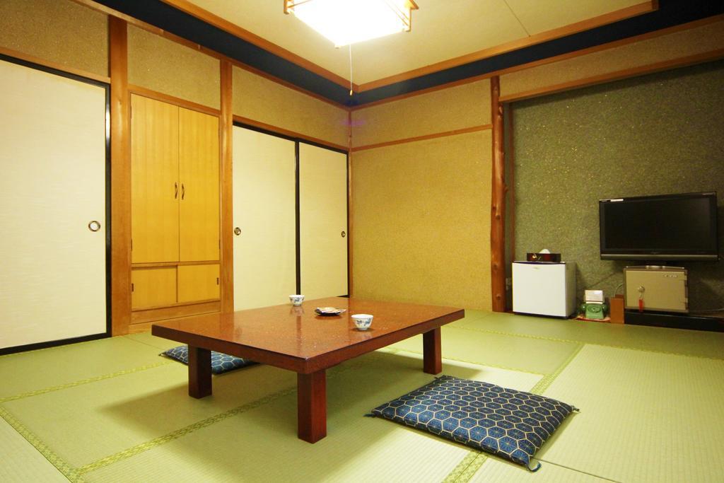 Jinkuro Hotel Takayama  Buitenkant foto