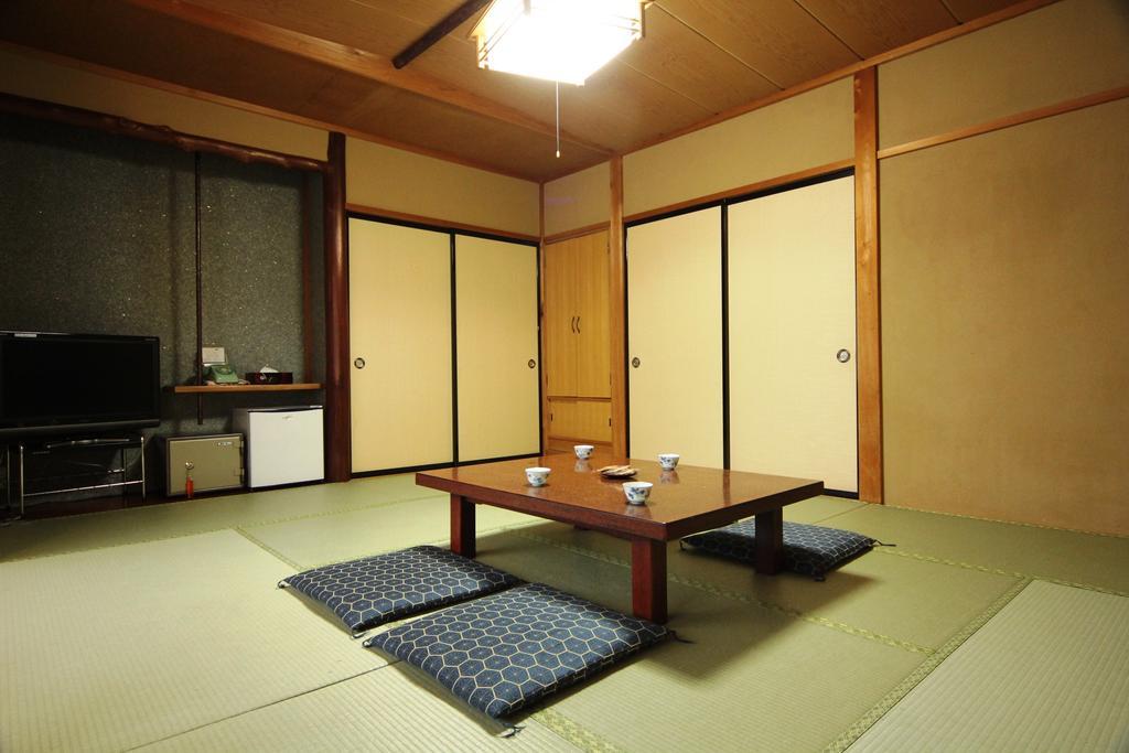 Jinkuro Hotel Takayama  Buitenkant foto